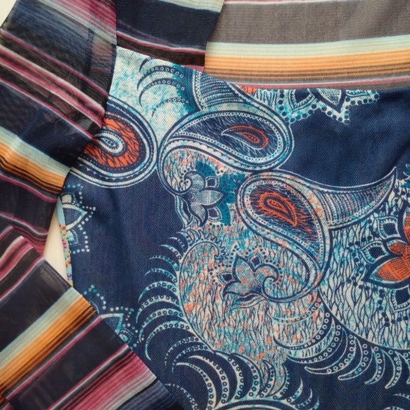 Multi-Color Multi-Pattern Long Sleeve - Size 1 XS - Picture 3 of 4